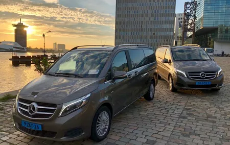 Private transfer between Rotterdam - Amsterdam (incl. Schiphol airport)