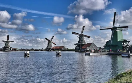 Zaanse Schans, Volendam & Edam: Private tour (Max 3 per)