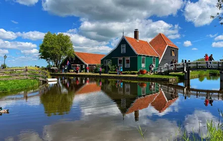 Half-Day Private Guided Sightseeing Tour of Zaanse Schans