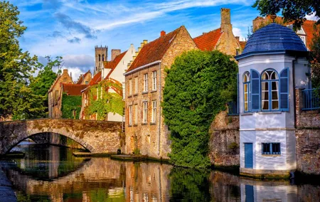Private direct transfer from Amsterdam to Bruges
