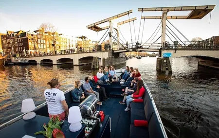 Amsterdam Canal Cruise with Open Bar - Central Station