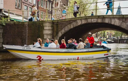 Amsterdam Open Boat Tour with Local Guide