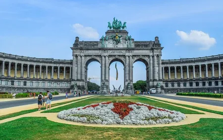 Full day private sightseeing tour to Brussels from Amsterdam