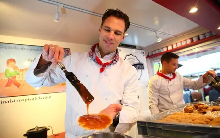 Amsterdam Self-Guided Food Tour in De Pijp Neighbourhood