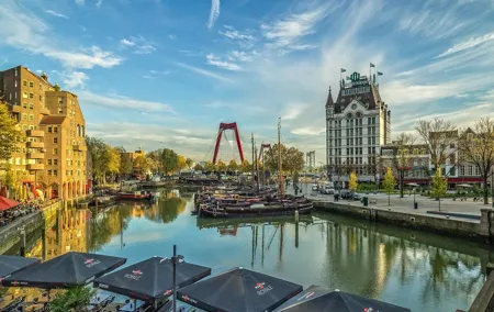 Private day tour of Rotterdam and Zaanse Schans by car