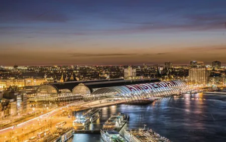 Amsterdam City to Schiphol Airport Transfer