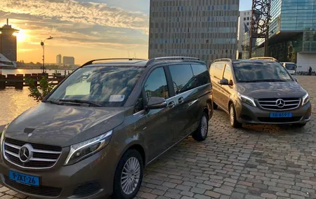 Private transfer Schiphol airport to or from The Hague & Delft
