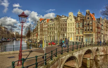 Private Tour in Amsterdam, luxury Canal Cruise and Rijksmuseum