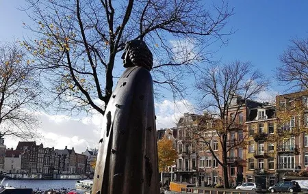 Elisabeth's Tailor made tours and services in Amsterdam and the Netherlands.