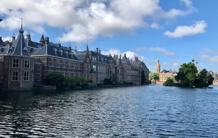 Amsterdam Airport Schiphol & Amsterdam City to The Hague