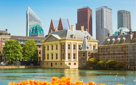 The Hague visit by train with Madurodam Entry from Amsterdam