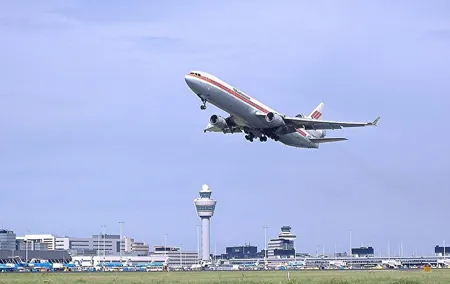 Private Departure transfer from Amsterdam to Schiphol Airport