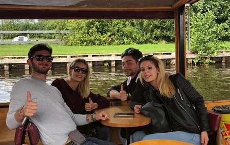 Amsterdam: Zaanse Schans & Giethoorn with Canal Cruise