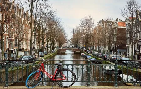 3-Hour Private Amsterdam Photography Tour of famous Landmarks