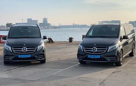 Luxery Transfer Amsterdam schiphol airport to the Amsterdam cruise terminal