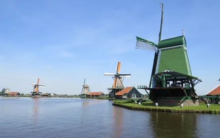Private Day Trip Tour to Zanse Schans with a local