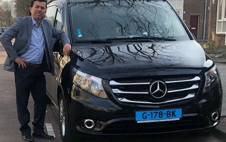 Private Minivan Transfer to or from Schiphol Airport