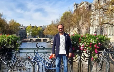 Amsterdam Must-See Attractions Guided Walking Tour With A Guide