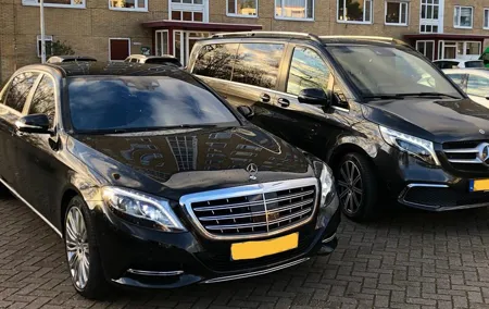 VIP Transfer from Schiphol Airport to Amsterdam City or Back to the Airport