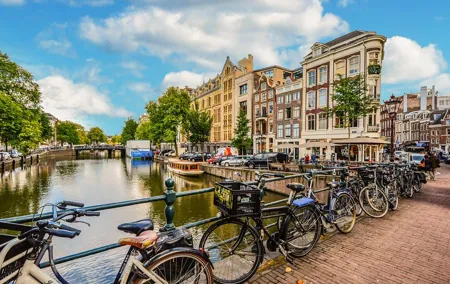 Amsterdam West Specialty Coffee Spots: A Self-Guided Cycling Tour