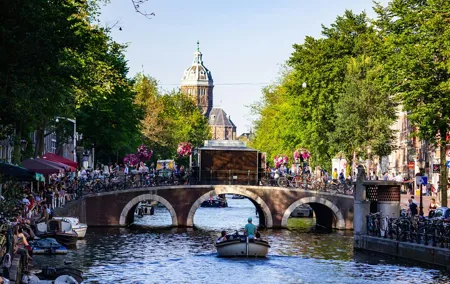 Amsterdam Hidden Gems – Digital Self-Guided Tour on Your Phone