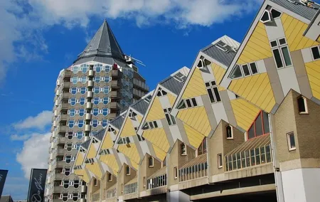 Private day trip to Rotterdam, The Hague and Zaanse Schans