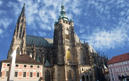 Prague Castle and Little Quarter Private Walking Tour (Left Riverbank)