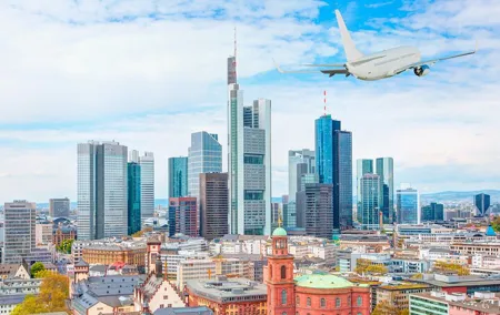 Private transfer from Amsterdam to Frankfurt, 2h Sightseeing Stop