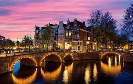 3 hours Private Amsterdam Modern Waterfront and North Tour
