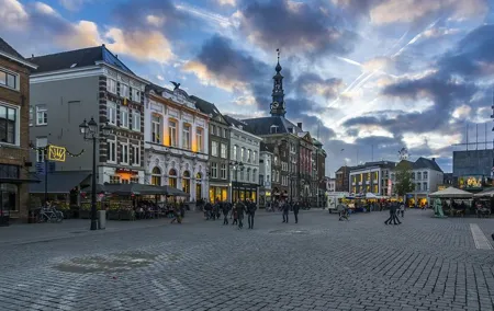 Amsterdam Schiphol Airport to 's-Hertogenbosch