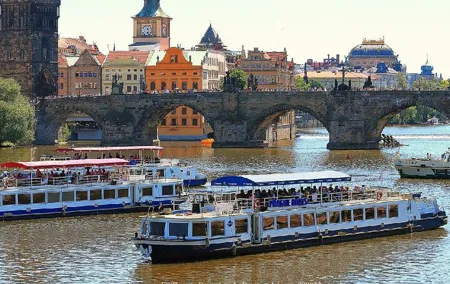Prague In a Day: Private Full-Day Walking Tour with Prague Castle