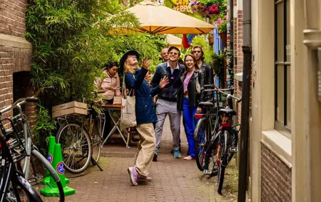 Private Amsterdam Schiphol Layover Food Tour with a Local Guide