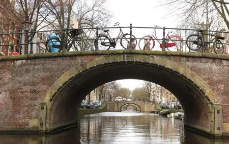 Private Walking Tour in Jordaan and Amsterdam Center