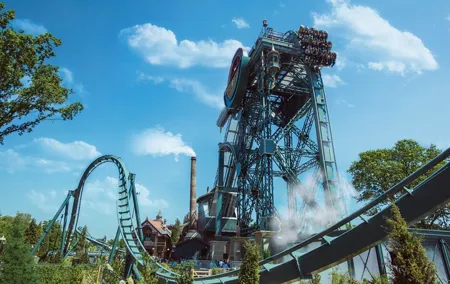 Day Trip to Efteling Theme Park with Bus and Ticket