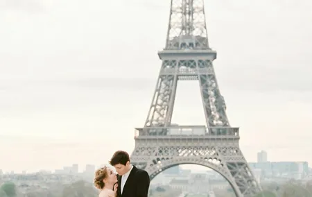 Private luxury Transfer from Amsterdam to Paris