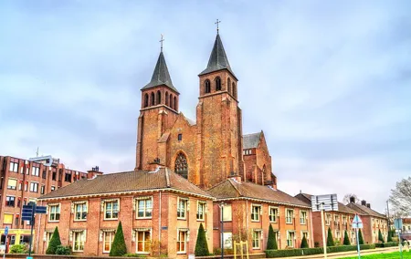 Direct private transfer from Amsterdam to Arnhem