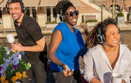 Private Luxury Cruise with Drinks & Silent Disco in Amsterdam