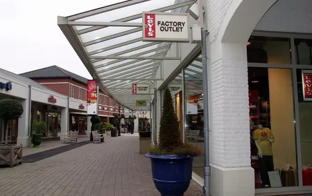 Private Trip to Designer Outlet Roermond from Amsterdam