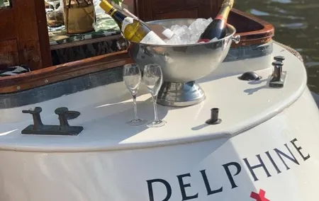 Marriage proposal on a romantic boat
