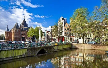 Full-Day Tour to Zaanse Schans village and Amsterdam with Cheese Tasting