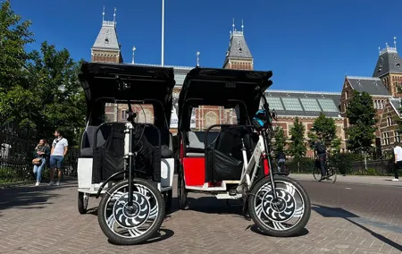 Amsterdam Rikshaw Private Tour with Guide