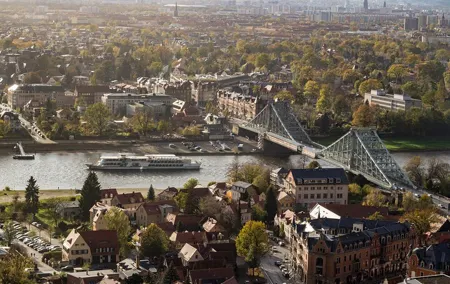 Discover the Loschwitz Region with a Local