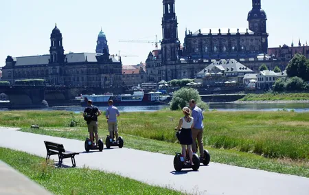 2 hours Segway Elbe Mini Tour