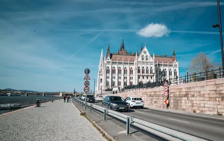 Day Trip to Budapest and Bratislava From Vienna