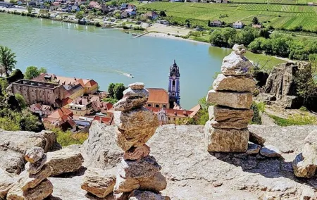 Vienna: Private Tour Wachau Dürnstein and Melk
