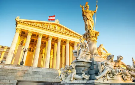 Best of Vienna 1-Day Tour by Car with Schonbrunn Tickets