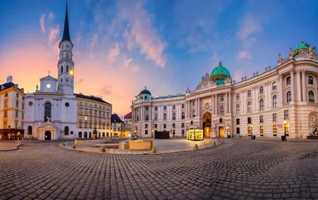 Vienna Scavenger Hunt and Highlights Self-Guided Tour