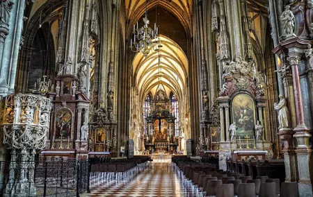 Skip-the-Line Guided Tour Stephens Cathedral And Hidden Gems