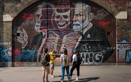 Street Art Tour in Vienna
