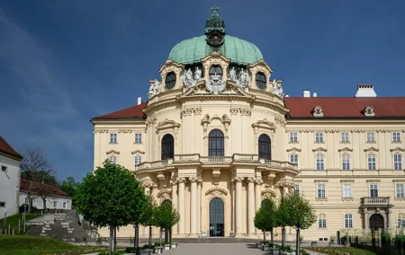 3 Castles and Wine Private Day Trip in Danube Valley from Vienna